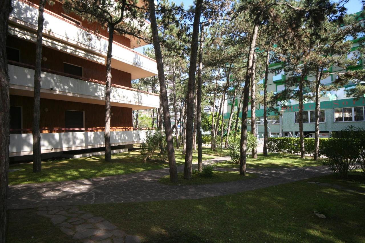 Ba -Gambero Apartment Lignano Sabbiadoro Exterior photo