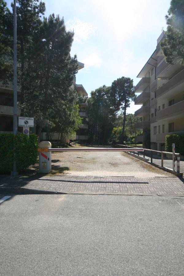 Ba -Gambero Apartment Lignano Sabbiadoro Exterior photo